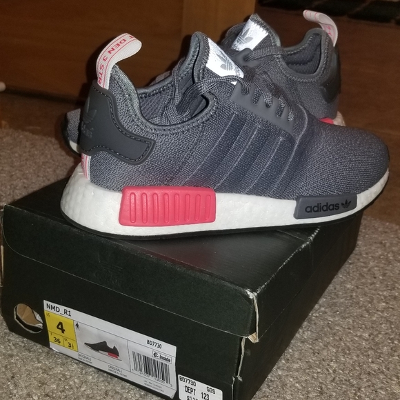 adidas nmd r1 size 4